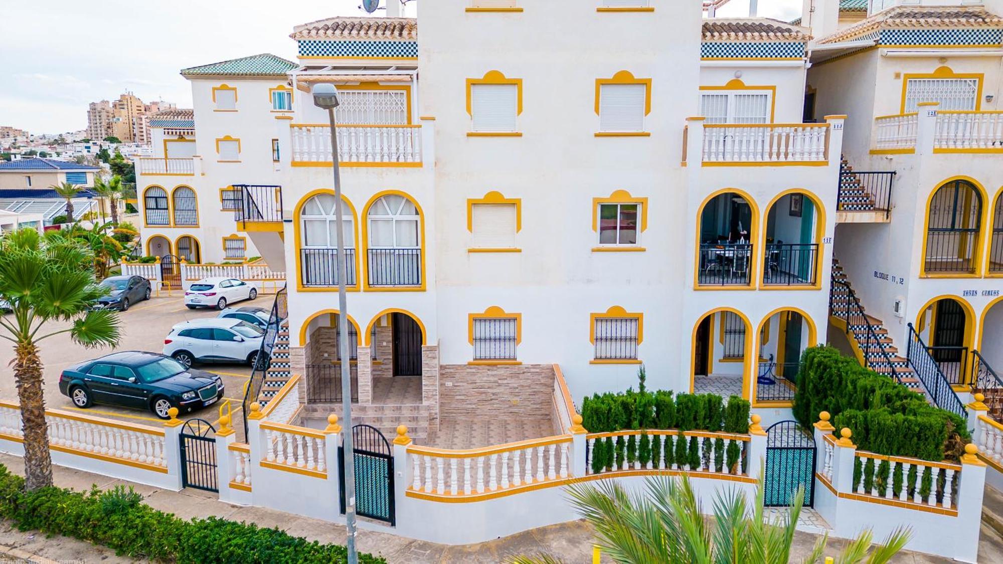 Blue Heaven Apartment Torrevieja Exterior photo